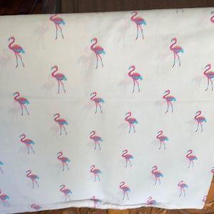 Flamingo cotton and polyester blend sheet set.